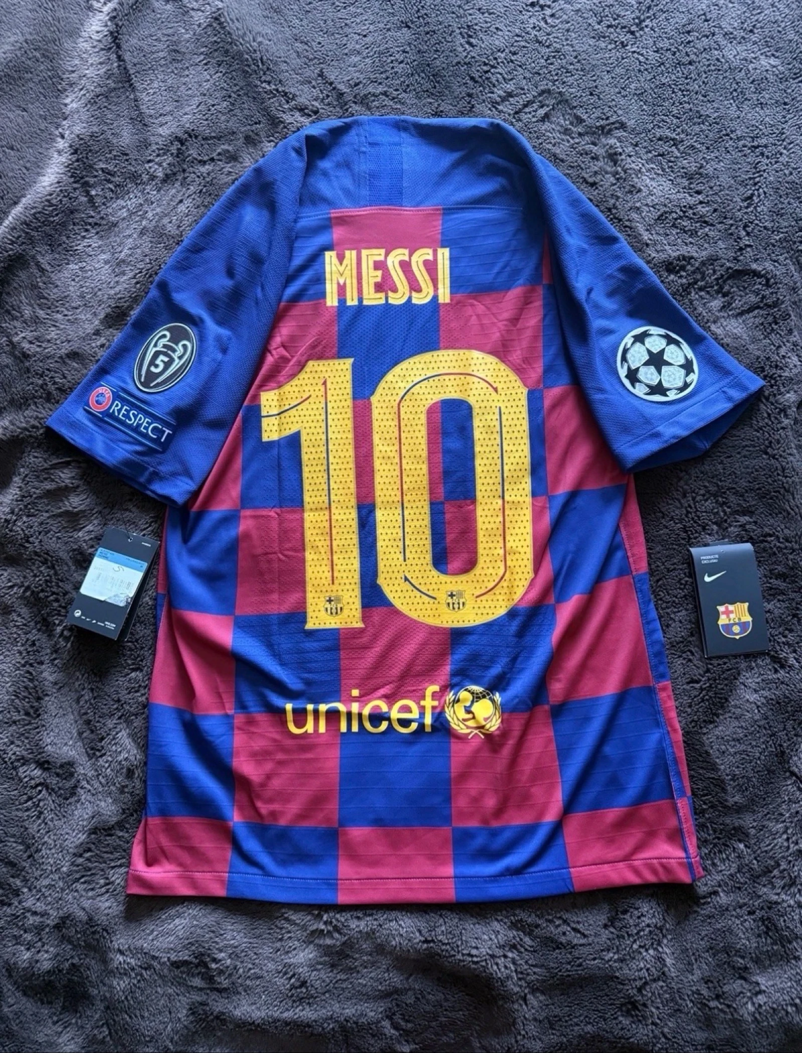 Maillot officiel fc Barcelone 2019/2020 Vapor match taille M Messi neuf Adulte